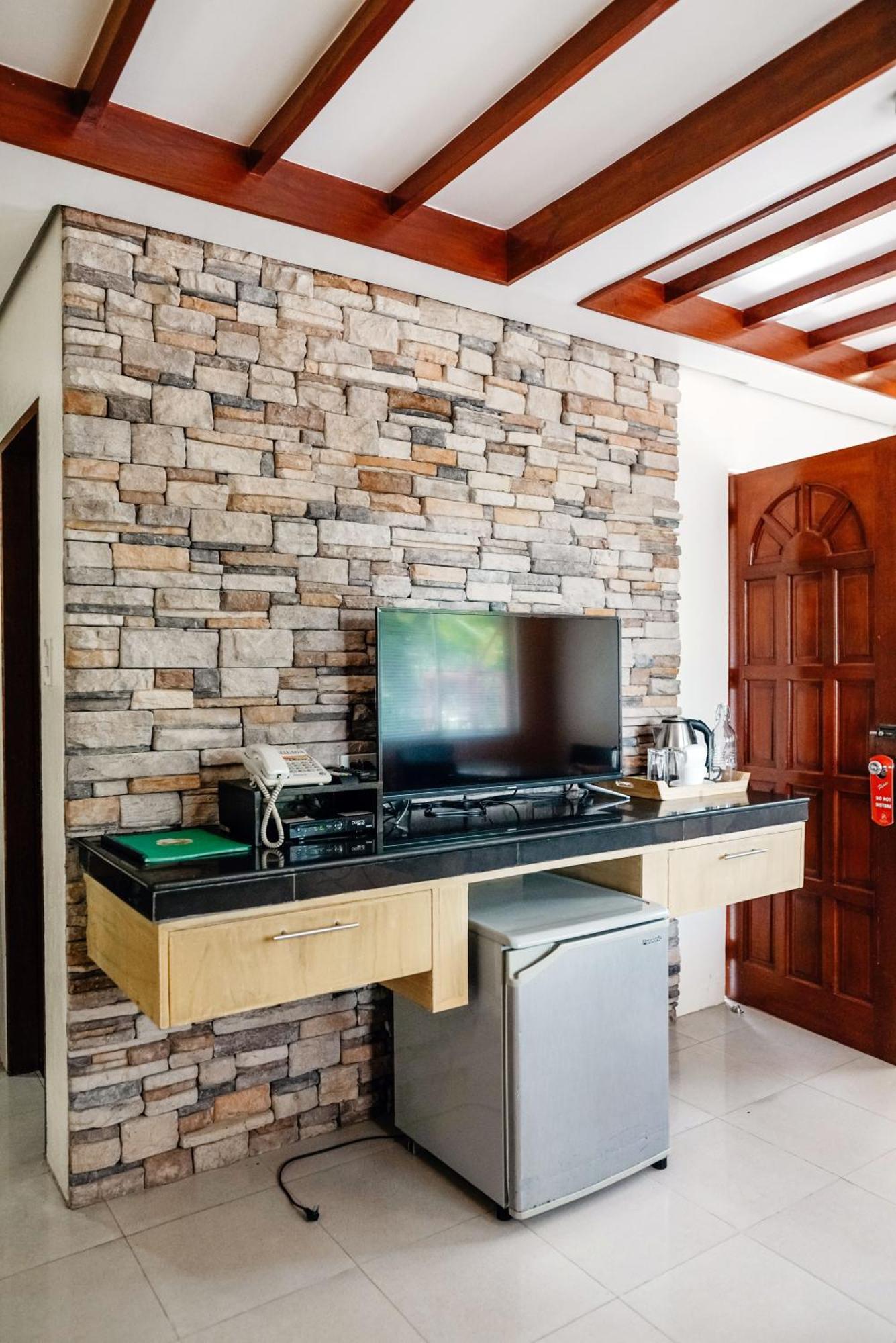Hotel Palmas Del Mar Bacolod Esterno foto